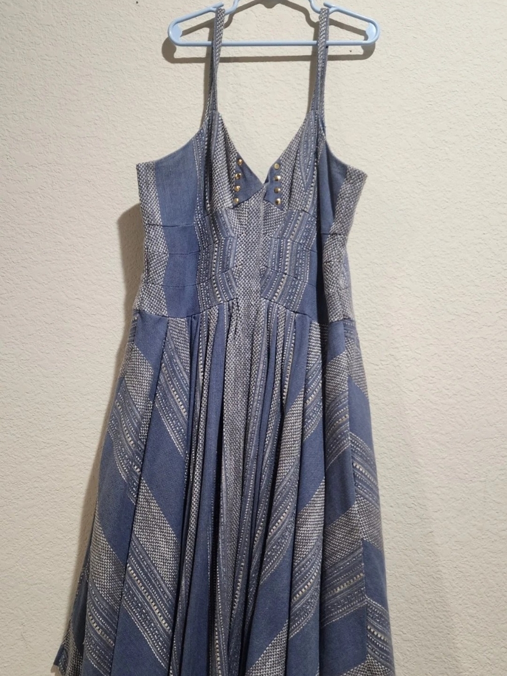 Lauren Moffatt Womens Dress 6 Blue Denim Sleeveless V Neck Gold Studs